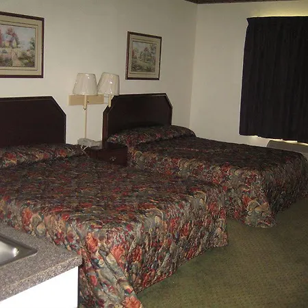 Delux Inn Express & Suites